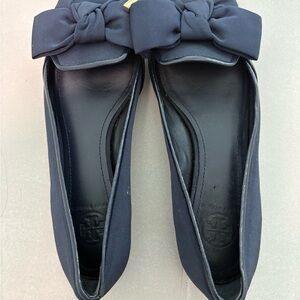 Tory Burch Blue Flats Sleek Design Comfortable Fit